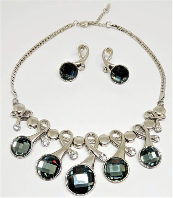 Twirl Jewelry Set A (56300128) — Send to Philippines | GiftGoNow