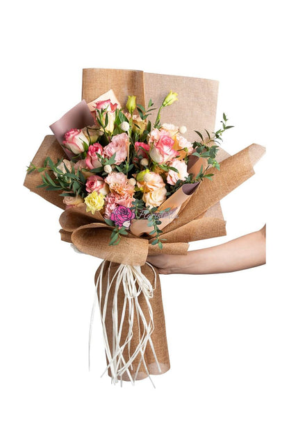 Esmeralde romantic flower gift for sending to loved ones in the Philippines.